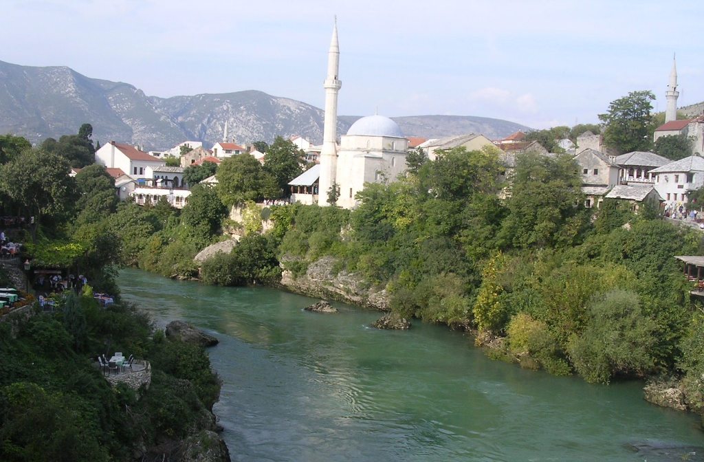 Fiume Neretva e minareti - River Neretva and minarets